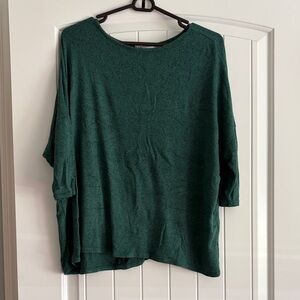 Women's Green Long Sleeve Top